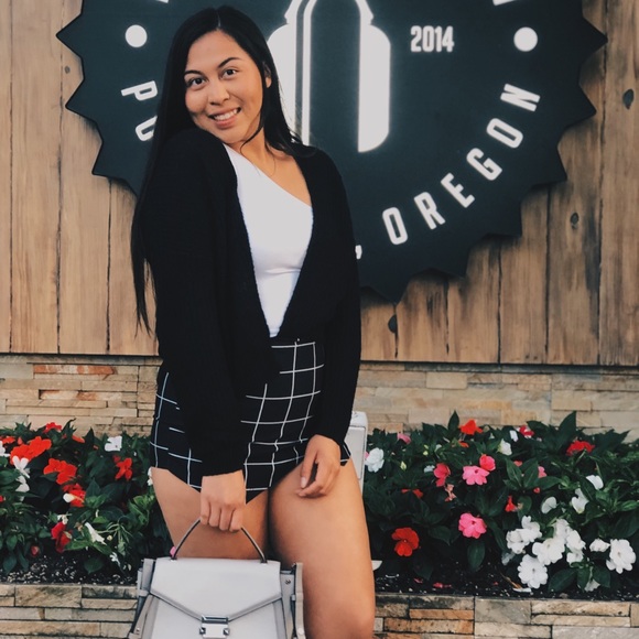 Hello! - Picture 1 of 2